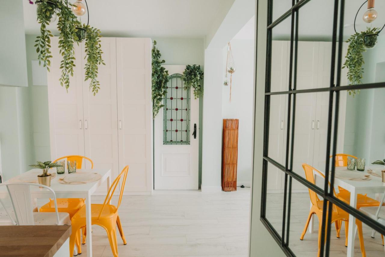 Natural 2 Y Garaje Apartment